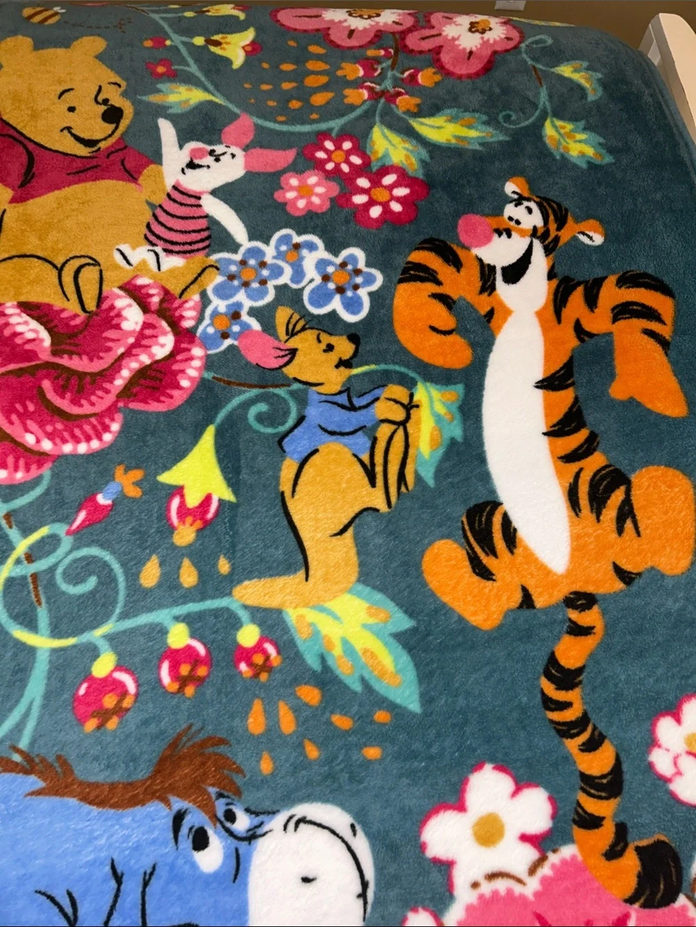 Vera Bradley Teal Floral Winnie the Pooh Throw Blanket 80”x50”